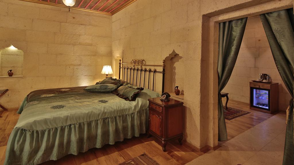 Golden Cave Suites 어굽 객실 사진